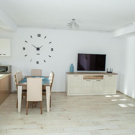 Апартаменты Apartament Luxury Irina Рышнов Экстерьер фото
