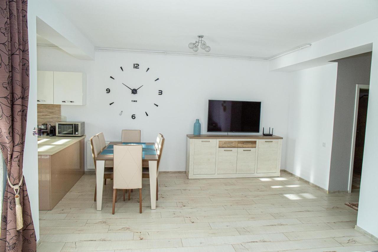 Апартаменты Apartament Luxury Irina Рышнов Экстерьер фото